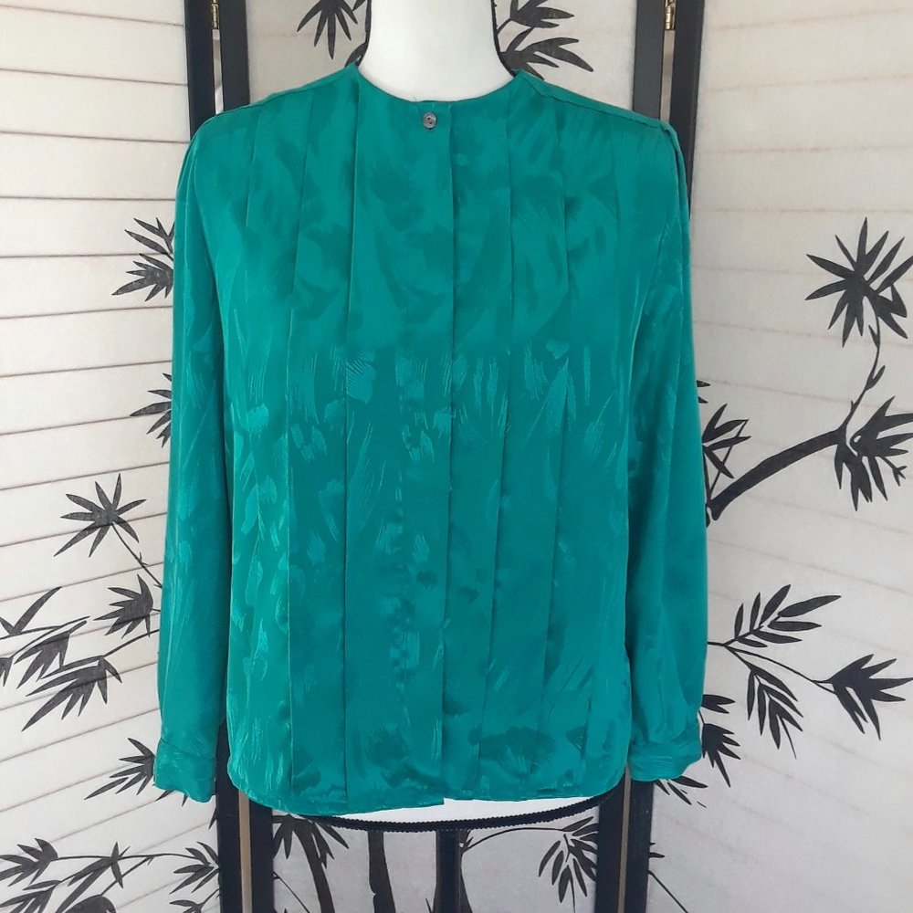Vintage 1980s Green Hidden Button Down Pleated Boxy Silhouette Blouse 6P